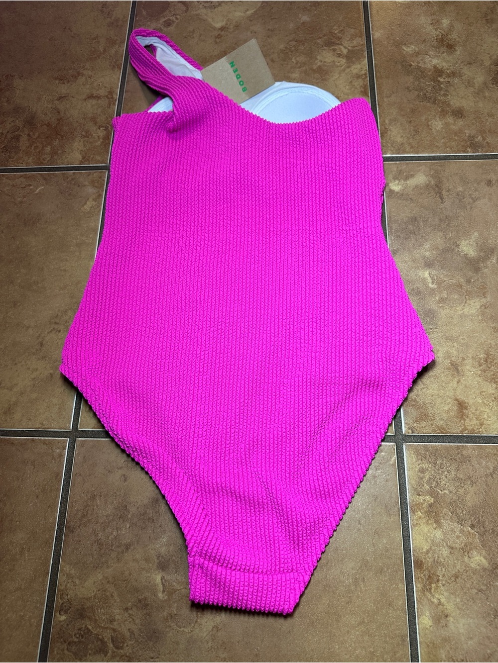 NWT Boden One-Shoulder Ribbed One-Piece Swimsuit in Bright Pink - 4 - Picture 3 of 5